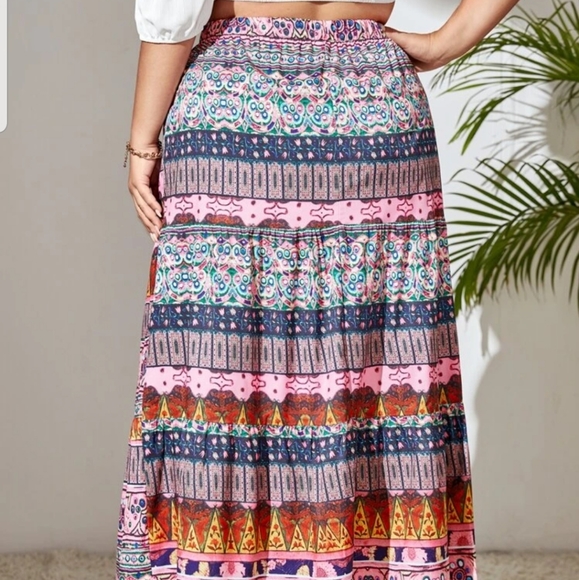 NWT maxi skirt - Picture 3 of 4
